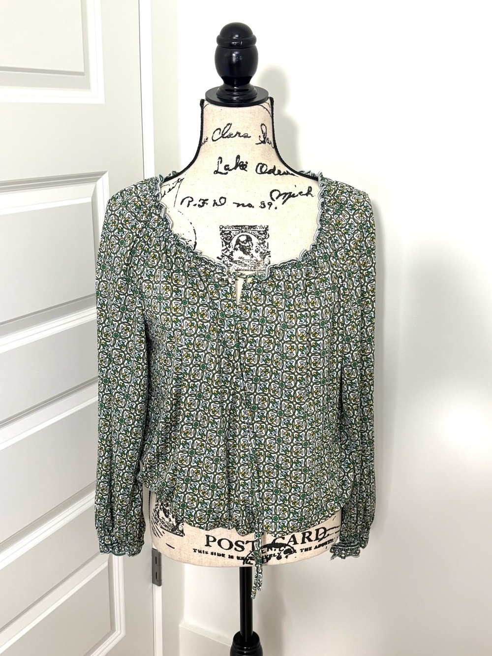 Max Studio Green Print Peasant Boho Blouse Top Cottagecore Prairie Large NWT New